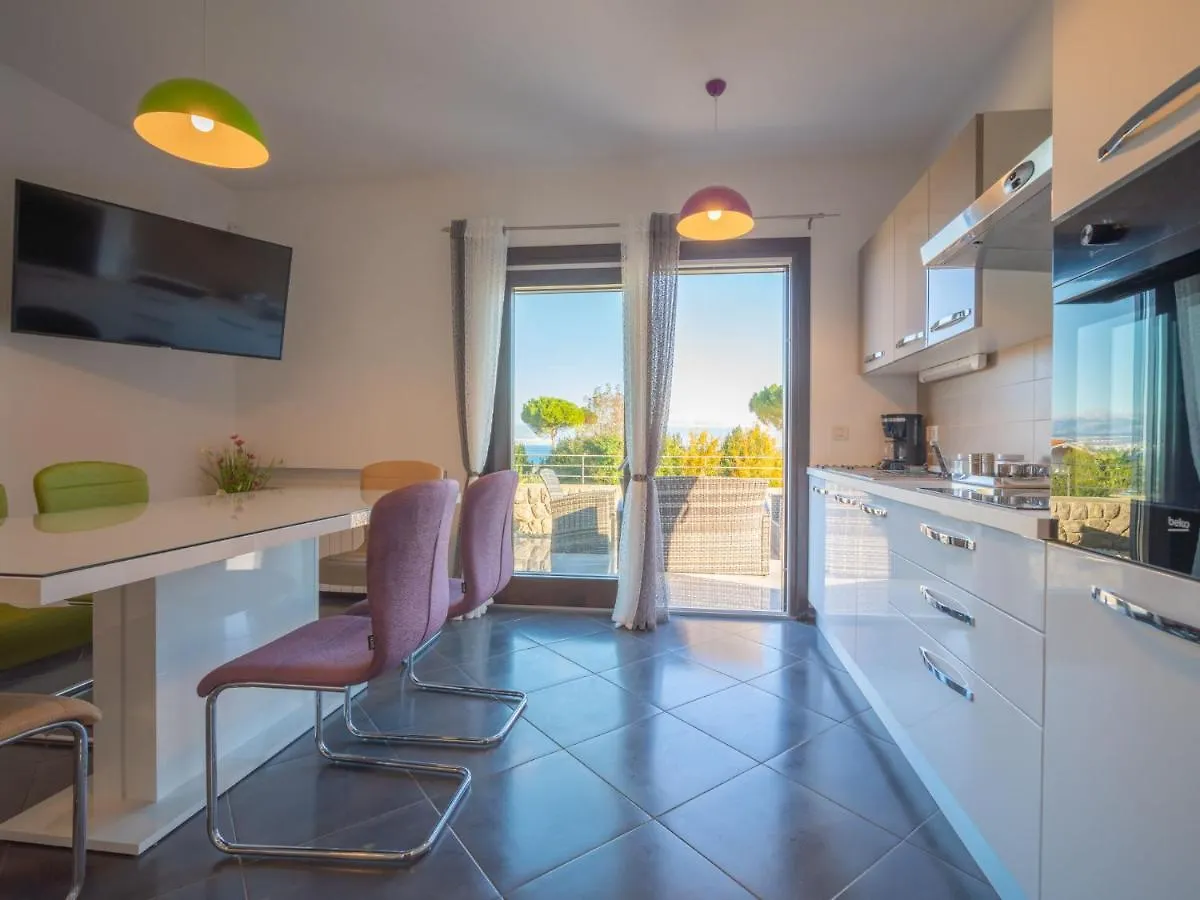 Apartment Damir Lovran